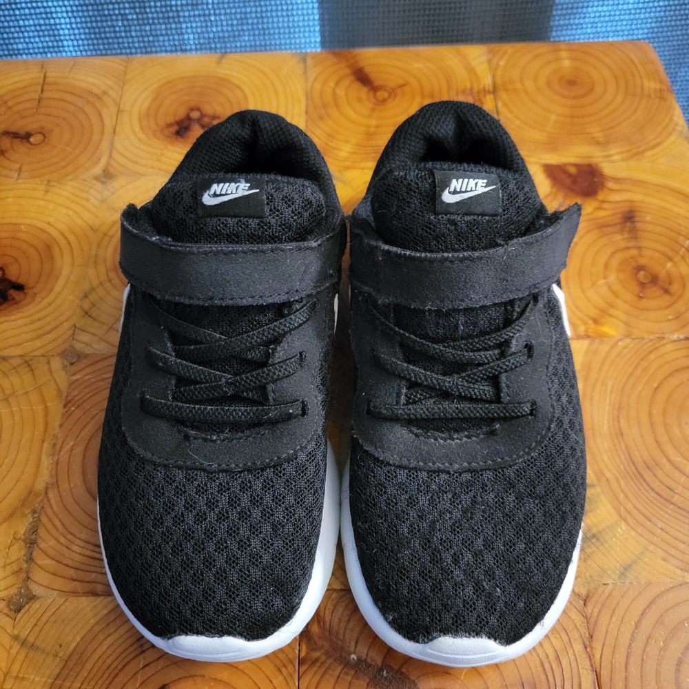Nike Kids Black Sneakers